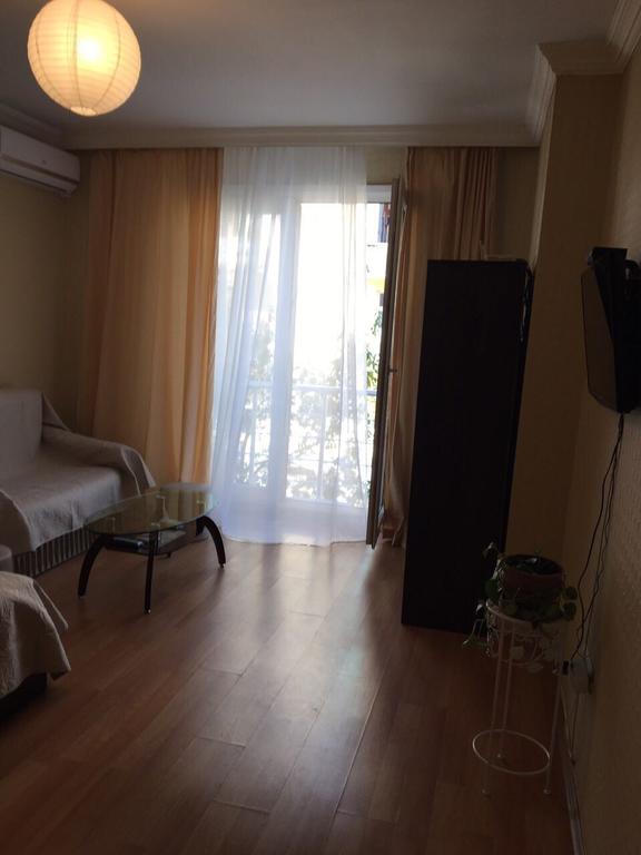 Nina'S Apartment On Gorgasali Batumi Exteriér fotografie